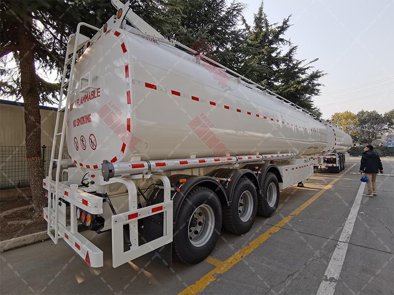 42CBM Middle steel Fuel Tanker Trailer with three axles