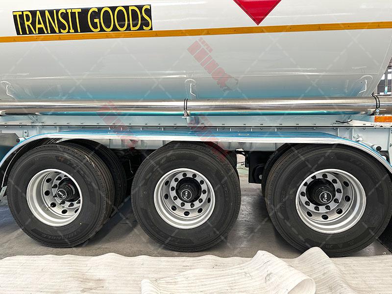 Tri Axle Aluminum Alloy Fuel Tanker Semi Trailer Manufacturer