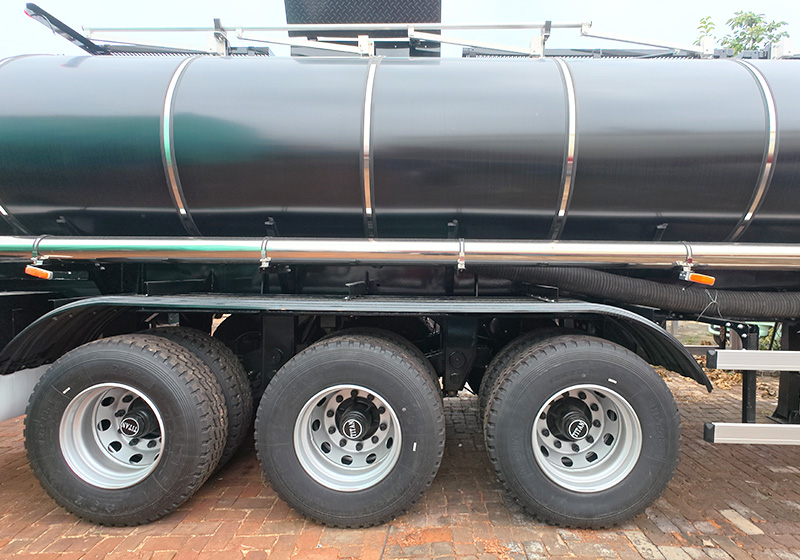 Bitumen Tanker Trailer wheels